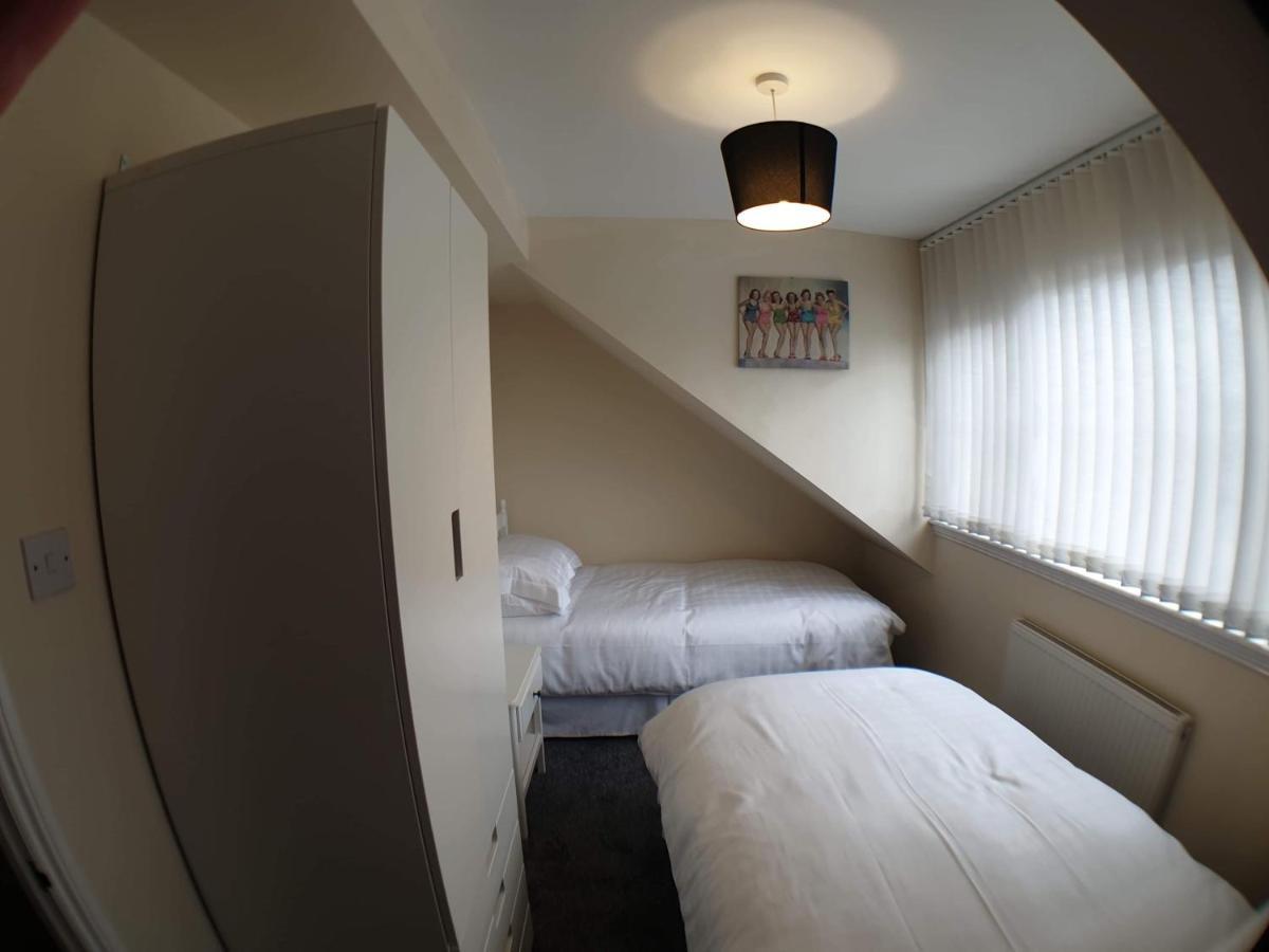 4 Bedroom House 韦茅斯 外观 照片