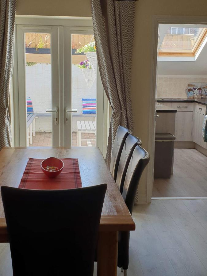 4 Bedroom House 韦茅斯 外观 照片